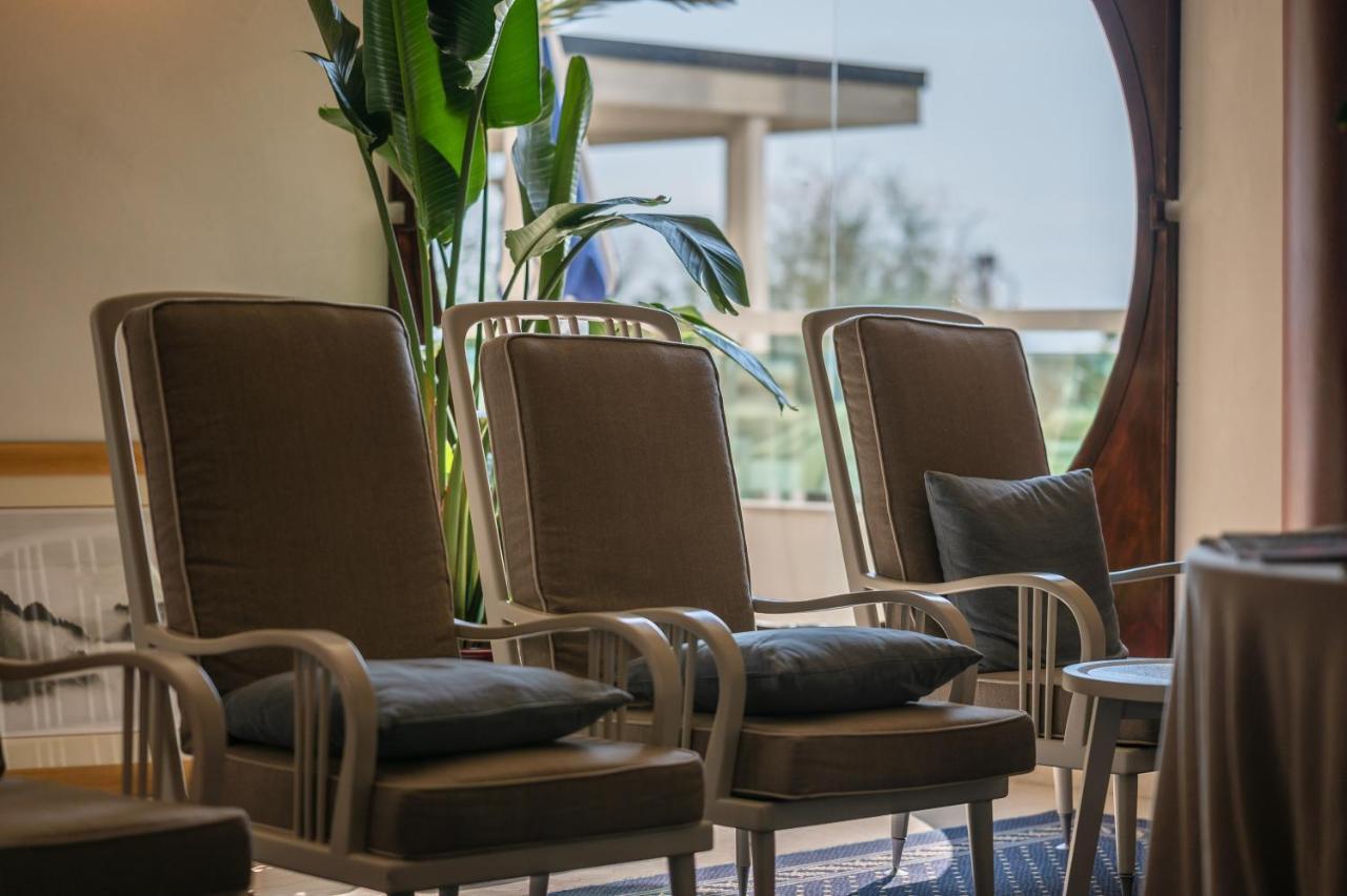 לידו די ג'סולו Hotel Anthony מראה חיצוני תמונה