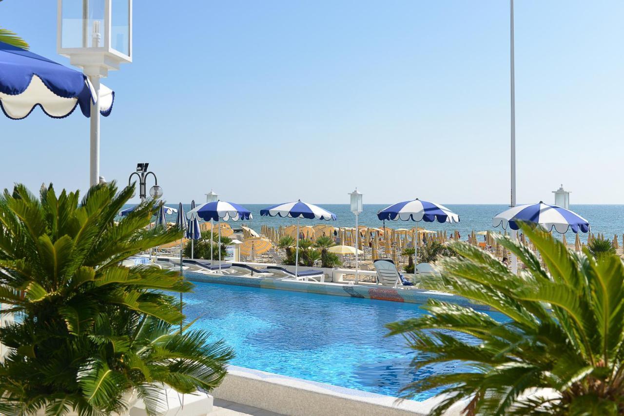 לידו די ג'סולו Hotel Anthony מראה חיצוני תמונה